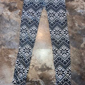 No boundaries kids M 7/9 pattern leggings